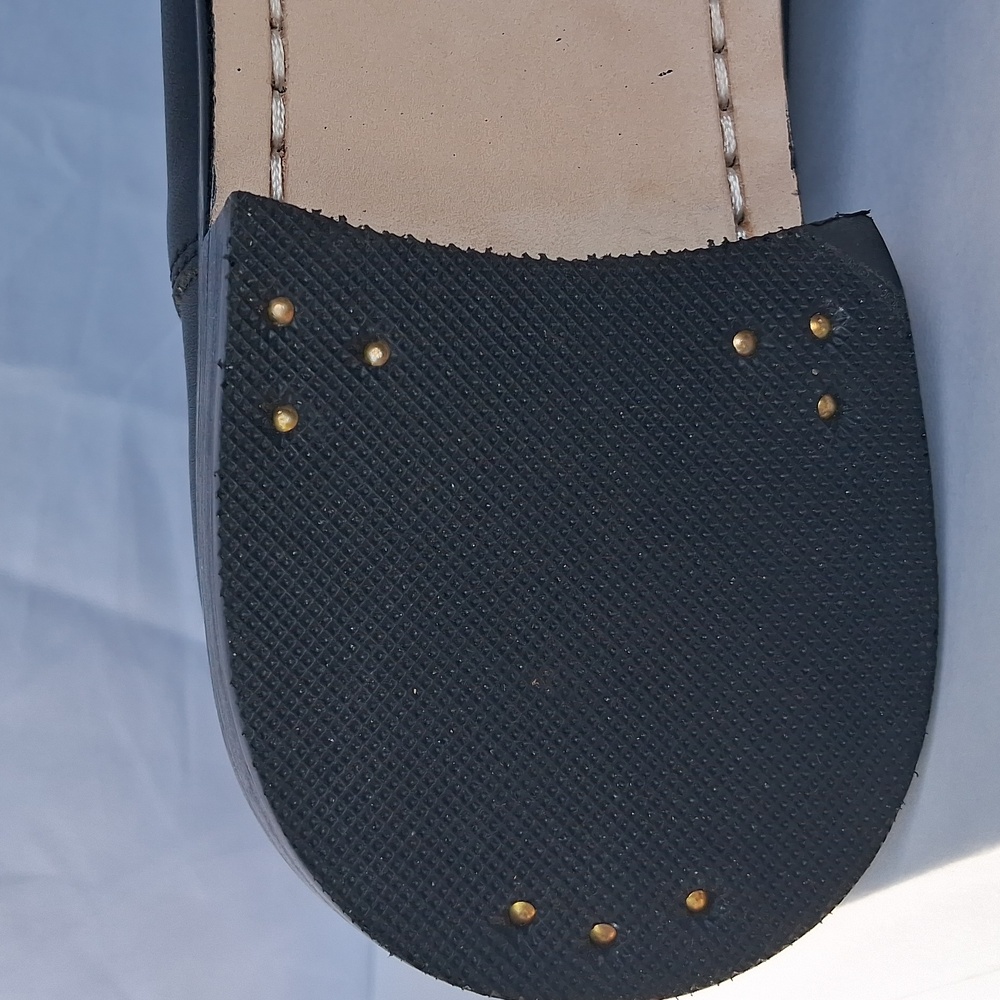 Quince Calfskin Leather Dress Chelsea Boots Black 8 - Picture 6 of 13